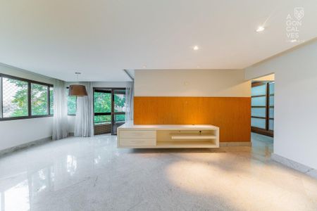 3_photo/94dce3f745.12a2b0476dbbf66e-ATLAS-1ebd9064-9ebd-453a-acfe-1e2b1c3607b2.jpg de apartamento à venda com 3 quartos, 156m² em Centro, Curitiba