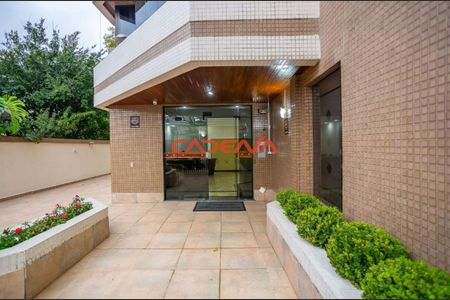 20_photo/94dce3f745.6e795dfd64e180cd-ATLAS-4ab0ba1f-b3ef-4800-8fd2-fde71a0cf7c7.jpg de apartamento à venda com 3 quartos, 202m² em Centro, Curitiba