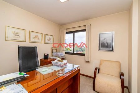 11_photo/94dce3f745.6e795dfd64e180cd-ATLAS-4e6bfdf0-5a12-4c20-8271-cdecfc2f4502.jpg de apartamento à venda com 3 quartos, 202m² em Centro, Curitiba