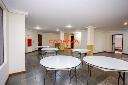 24_photo/94dce3f745.6e795dfd64e180cd-ATLAS-d0bcf53e-fcb8-4df9-a5de-62cf80fef5ce.jpg de apartamento à venda com 3 quartos, 202m² em Centro, Curitiba