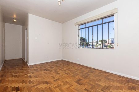 8_photo/94dce3f783.e553f1429dabc044-ATLAS-0e981d0f-a876-4ccc-9273-d93a3bfe0a74.jpg de apartamento à venda com 3 quartos, 145m² em São Francisco, Curitiba