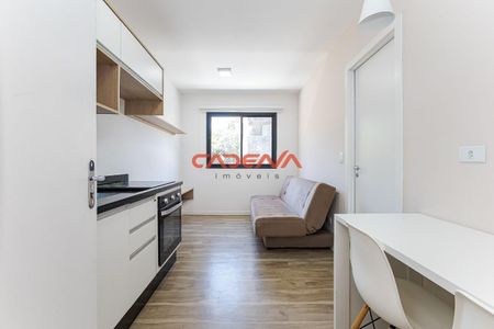 3_photo/94dce3f7bf.2b7ed266e2b18a42-ATLAS-63c58e25-4cf2-444b-8e27-e259e314b896.jpg de apartamento para alugar com 1 quarto, 27m² em Bigorrilho, Curitiba