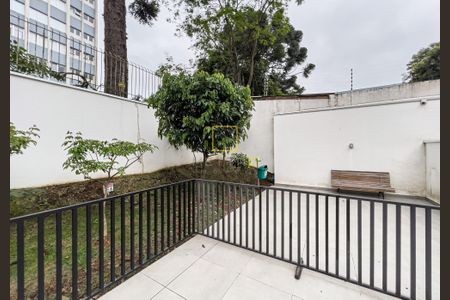 8_photo/94dce3f7bf.49d9a8d3b9069bfe-ATLAS-570b33f8-1ae7-4b90-acb4-989fd3d4f61d.jpg de apartamento à venda com 1 quarto, 25m² em Bigorrilho, Curitiba