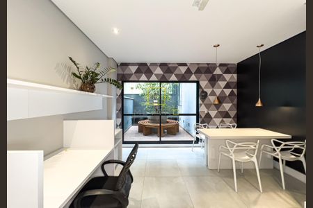 12_photo/94dce3f7bf.49d9a8d3b9069bfe-ATLAS-c6afabf1-3cae-4081-9e62-11a2c948670f.jpg de apartamento à venda com 1 quarto, 25m² em Bigorrilho, Curitiba