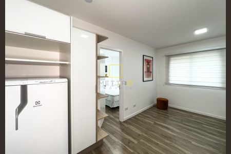 4_photo/94dce3f7bf.49d9a8d3b9069bfe-ATLAS-f8a8a583-4ef1-40fe-80c7-78ffef849c3e.jpg de apartamento à venda com 1 quarto, 25m² em Bigorrilho, Curitiba