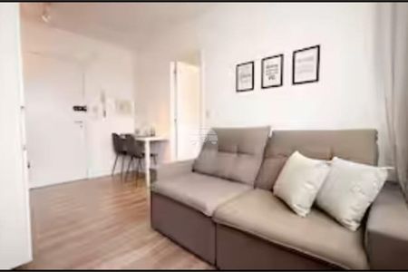 3_photo/94dce3f7bf.7aabb70842892ca6-ATLAS-96b2987f-629e-4f92-93cd-67cc2248e8b7.jpg de apartamento à venda com 1 quarto, 37m² em Bigorrilho, Curitiba