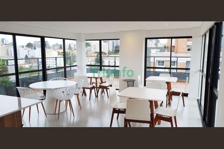 10_photo/94dce3f7bf.f7448d428c96bf92-ATLAS-83b8f236-e23f-4f55-9e97-77a954df91fa.jpg de apartamento para alugar com 1 quarto, 25m² em Bigorrilho, Curitiba