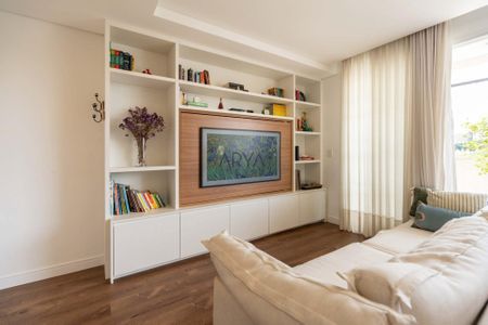 3_photo/94dce3f7c3.a2cb8aff5c628af9-ATLAS-141067ea-132d-47df-8a10-96d5c83d3c65.jpg de apartamento à venda com 3 quartos, 118m² em Mercês, Curitiba