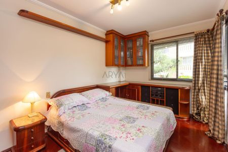 12_photo/94dce3f7e7.4b4f27f7f92832dd-ATLAS-3ac1609c-e9ac-44d9-88b9-c0bd3e4e0b05.jpg de apartamento à venda com 4 quartos, 208m² em Centro, Curitiba