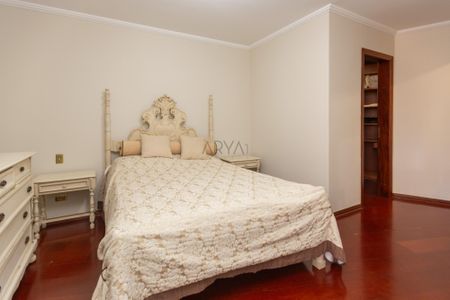 18_photo/94dce3f7e7.4b4f27f7f92832dd-ATLAS-8f247617-157a-42df-b26a-28b4c7e3ec20.jpg de apartamento à venda com 4 quartos, 208m² em Centro, Curitiba