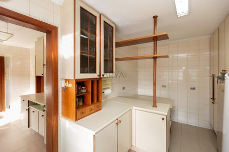 12_photo/94dce3f7e7.4b4f27f7f92832dd-ATLAS-93b04e9a-2ed6-41a6-a43a-bd1892ae2ceb.jpg de apartamento à venda com 4 quartos, 208m² em Centro, Curitiba