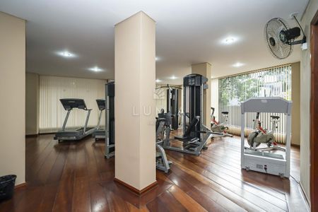 43_photo/94dce3f7e7.e1b0791f8350fa84-ATLAS-99118a57-e112-4742-9b96-ade3ffaf2809.jpg de apartamento à venda com 4 quartos, 209m² em Centro, Curitiba