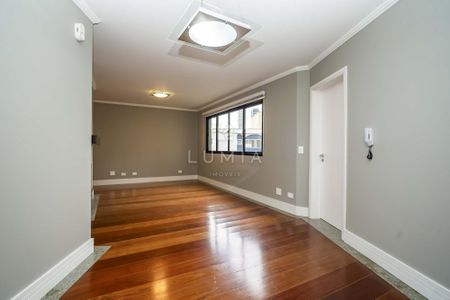 5_photo/94dce3f7e7.e1b0791f8350fa84-ATLAS-aaeb4592-3ec1-4ee4-980d-8e940d55b42c.jpg de apartamento à venda com 4 quartos, 209m² em Centro, Curitiba