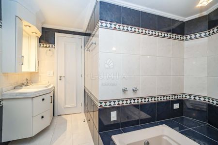 27_photo/94dce3f7e7.e1b0791f8350fa84-ATLAS-aeb9a4cc-1dee-4005-9c3f-9fccd4a9309f.jpg de apartamento à venda com 4 quartos, 209m² em Centro, Curitiba