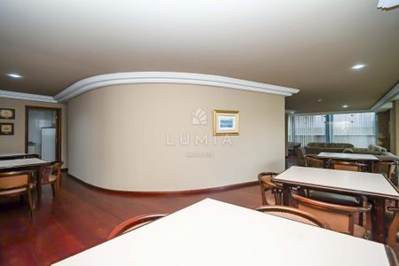 46_photo/94dce3f7e7.e1b0791f8350fa84-ATLAS-b6918e12-37e0-475d-9bc5-ae03180f3b71.jpg de apartamento à venda com 4 quartos, 209m² em Centro, Curitiba