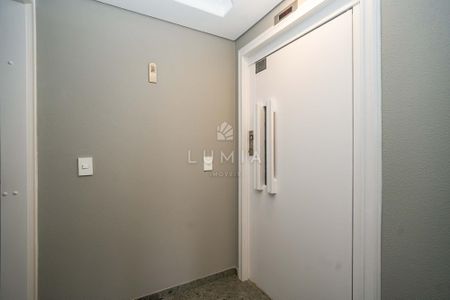 14_photo/94dce3f7e7.e1b0791f8350fa84-ATLAS-dc2a77f5-da72-44f1-a59a-ce539a2068d9.jpg de apartamento à venda com 4 quartos, 209m² em Centro, Curitiba