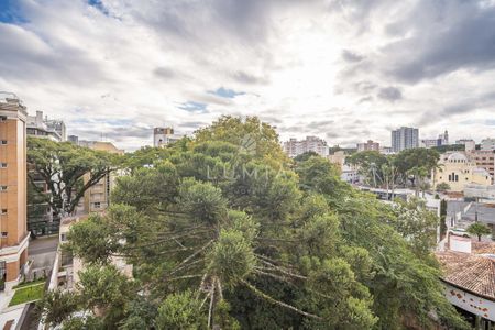 29_photo/94dce3f7e7.e1b0791f8350fa84-ATLAS-f2b89ee3-9b58-4799-9b04-9942e29c8861.jpg de apartamento à venda com 4 quartos, 209m² em Centro, Curitiba