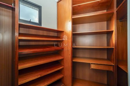 25_photo/94dce3f7e7.e1b0791f8350fa84-ATLAS-f410450b-c494-459e-a42f-e9d70e01e6ba.jpg de apartamento à venda com 4 quartos, 209m² em Centro, Curitiba