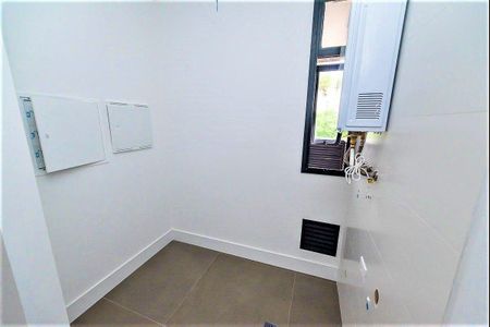 39_photo/94dce3f7f9.45f02ef6bff41bc6-ATLAS-c805589f-4476-4bcf-966d-e932314e6fd3.jpg de apartamento à venda com 3 quartos, 121m² em Centro, Curitiba