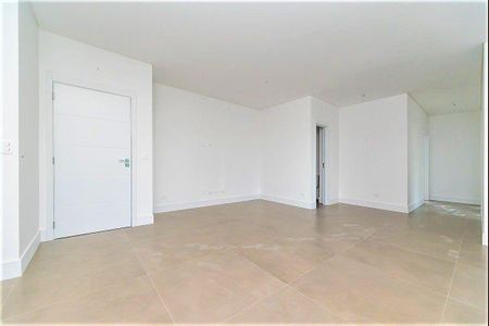 8_photo/94dce3f7f9.45f02ef6bff41bc6-ATLAS-efe1a068-28b4-454f-b8a8-6129c7d640b7.jpg de apartamento à venda com 3 quartos, 121m² em Centro, Curitiba