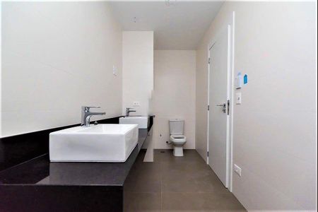 23_photo/94dce3f7f9.45f02ef6bff41bc6-ATLAS-fceef7aa-299b-4cfa-93e6-b8d01f4bad10.jpg de apartamento à venda com 3 quartos, 121m² em Centro, Curitiba