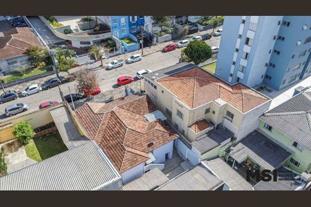 10_photo/94dce3f839.86fa7c56df5ec564-ATLAS-c56d9d46-89c5-4c28-91bc-75941b664b77.jpg de casa à venda com 4 quartos, 224m² em Mercês, Curitiba