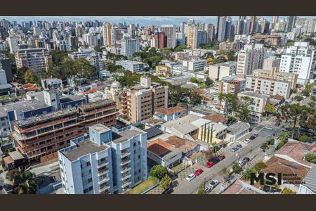 18_photo/94dce3f839.ea0ff2ffec9a0f1c-ATLAS-bc9b39e5-033a-4901-a050-254e642b0b02.jpg de casa à venda com 3 quartos, 147m² em Mercês, Curitiba