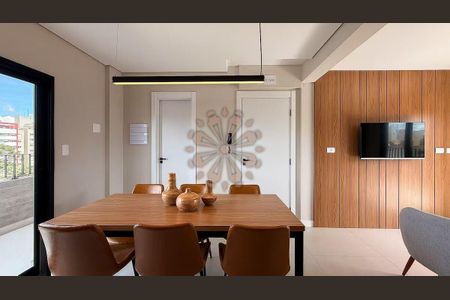 1_photo/94dce3f873.0176ad22bcbf6d3f-ATLAS-d6fdd3a2-61eb-4b31-a4b0-0d3a93735747.jpg de apartamento à venda com 1 quarto, 17m² em Mercês, Curitiba