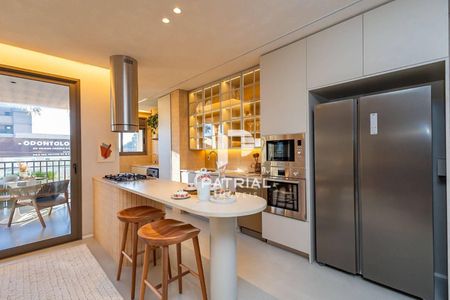 3_photo/94dce3f879.4382e5dec0b19b56-ATLAS-10ee8e96-9aaf-47ed-84c0-e0d962c80ae9.jpg de apartamento à venda com 3 quartos, 194m² em Mercês, Curitiba