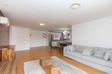 4_photo/94dce3f8dd.ceff8192393c33de-ATLAS-585babca-31b3-4e7e-9a64-602012b14e1f.jpg de apartamento à venda com 3 quartos, 149m² em Mercês, Curitiba