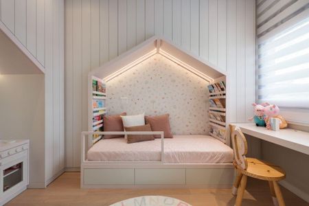 23_photo/94dce3f8dd.e6e1c947b02cf8fb-ATLAS-ceb55222-bb8f-4be8-ae6d-ff896a72e6b9.jpg de apartamento à venda com 3 quartos, 151m² em Centro, Curitiba