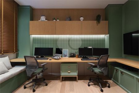 26_photo/94dce3f8dd.f87c5f63b588f4d4-ATLAS-cd6f9487-5d83-4d98-b514-80102eabdb51.jpg de apartamento à venda com 3 quartos, 151m² em Centro, Curitiba