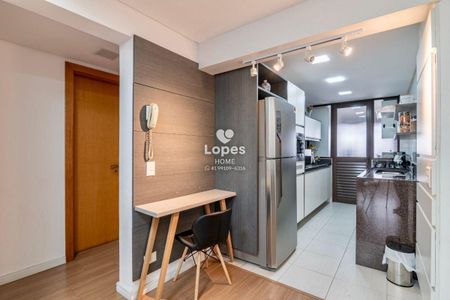 36_photo/94dce3f8df.2bd6c31d73845aaa-ATLAS-7f0ec24a-7af1-4a5b-a697-6ccc3407fa39.jpg de apartamento à venda com 3 quartos, 151m² em Centro, Curitiba