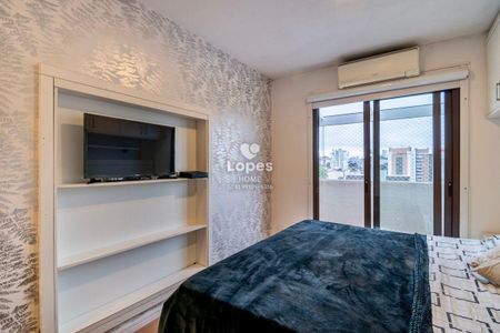 19_photo/94dce3f8df.2bd6c31d73845aaa-ATLAS-bcdc9aa6-0a19-47cd-9f14-b87b3b77b7ab.jpg de apartamento à venda com 3 quartos, 151m² em Centro, Curitiba