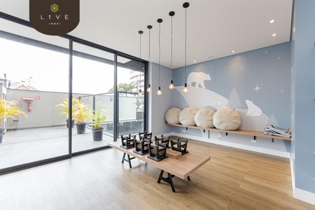 8_photo/94dce3f8f5.007d8801227075bf-ATLAS-fb2b3193-e2a1-42bf-9537-263d3a3489dc.jpg de apartamento para alugar com 3 quartos, 121m² em Mercês, Curitiba