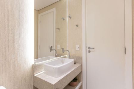 5_photo/94dce3f8f9.2faafcce8f09f311-ATLAS-0f5cec39-4722-4e22-957e-47f86aae1b5d.jpg de apartamento à venda com 3 quartos, 153m² em Centro, Curitiba