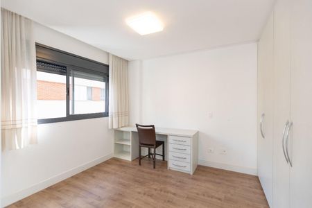 8_photo/94dce3f8f9.2faafcce8f09f311-ATLAS-19c728ce-d27d-46cd-a397-9d7a8cf568a7.jpg de apartamento à venda com 3 quartos, 153m² em Centro, Curitiba