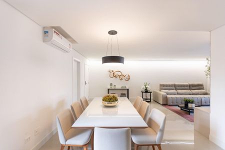 9_photo/94dce3f8f9.2faafcce8f09f311-ATLAS-1a741927-8f77-4bfb-9e3a-8f57dba5484a.jpg de apartamento à venda com 3 quartos, 153m² em Centro, Curitiba