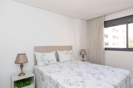 3_photo/94dce3f8f9.2faafcce8f09f311-ATLAS-5c045149-77f3-4822-a299-e8be1ea90bfb.jpg de apartamento à venda com 3 quartos, 153m² em Centro, Curitiba