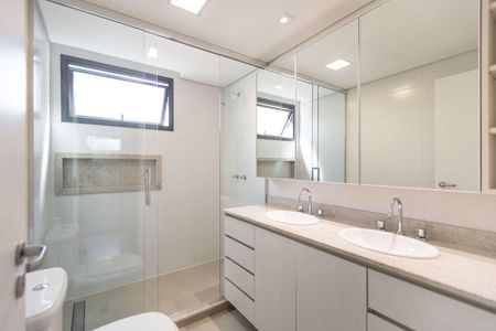 21_photo/94dce3f8f9.2faafcce8f09f311-ATLAS-a15471e1-86db-4df0-9057-5ba5448e32c2.jpg de apartamento à venda com 3 quartos, 153m² em Centro, Curitiba