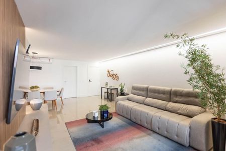 6_photo/94dce3f8f9.2faafcce8f09f311-ATLAS-b9788071-e862-410a-b090-8550e24f0190.jpg de apartamento à venda com 3 quartos, 153m² em Centro, Curitiba