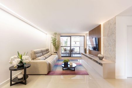 4_photo/94dce3f8f9.2faafcce8f09f311-ATLAS-cb083071-8f2f-4eea-9bc0-7a3cdaf46dd8.jpg de apartamento à venda com 3 quartos, 153m² em Centro, Curitiba