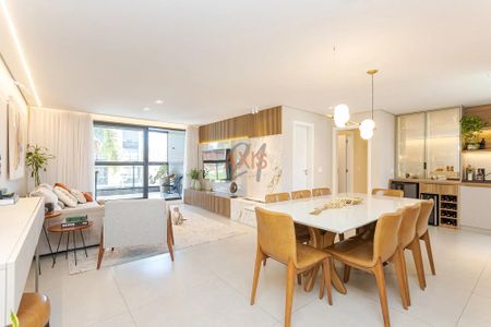 6_photo/94dce3f8f9.4bd2615f33144f40-ATLAS-1678d0ef-2c35-4bf7-8150-13dff8ba68bf.jpg de apartamento à venda com 3 quartos, 151m² em Centro, Curitiba
