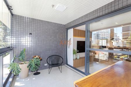 10_photo/94dce3f8f9.4bd2615f33144f40-ATLAS-35e56d73-e630-47c5-b803-0bd2ba2dbd9c.jpg de apartamento à venda com 3 quartos, 151m² em Centro, Curitiba