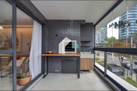 2_photo/94dce3f8f9.4bd2615f33144f40-ATLAS-37ac233c-394d-4e98-946c-4e8a203f4b98.jpg de apartamento à venda com 3 quartos, 151m² em Centro, Curitiba