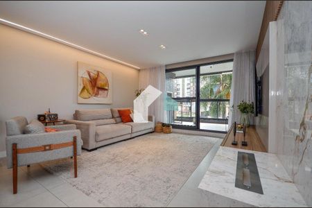 9_photo/94dce3f8f9.4bd2615f33144f40-ATLAS-7d15f25c-c511-461f-a40a-3c2ef32ca5f1.jpg de apartamento à venda com 3 quartos, 151m² em Centro, Curitiba