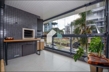 10_photo/94dce3f8f9.4bd2615f33144f40-ATLAS-9df85aef-3f7c-46e2-a35e-ce0f660d1ac2.jpg de apartamento à venda com 3 quartos, 151m² em Centro, Curitiba