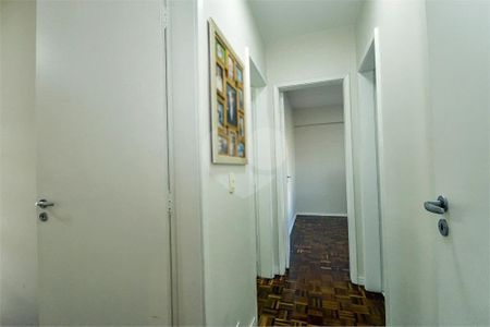 6_photo/94dce3f901.04f4efb4ec0e2ec3-ATLAS-992e6bcb-b8e0-46c4-b2fc-4cab0e359518.jpg de apartamento à venda com 3 quartos, 107m² em Água Verde, Curitiba