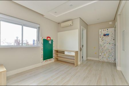 6_photo/94dce3f91f.b37fb779aadef412-ATLAS-225b7e61-bec2-4f9d-aead-59e7a05547b4.jpg de apartamento para alugar com 3 quartos, 242m² em Mercês, Curitiba