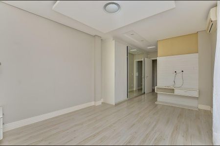 8_photo/94dce3f91f.b37fb779aadef412-ATLAS-32e2caec-050d-4c42-beab-30bbc096e3be.jpg de apartamento para alugar com 3 quartos, 242m² em Mercês, Curitiba